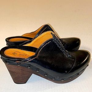Earthies Women’s Freiburg Black Leather Studded Slip On High Heels Mules.
